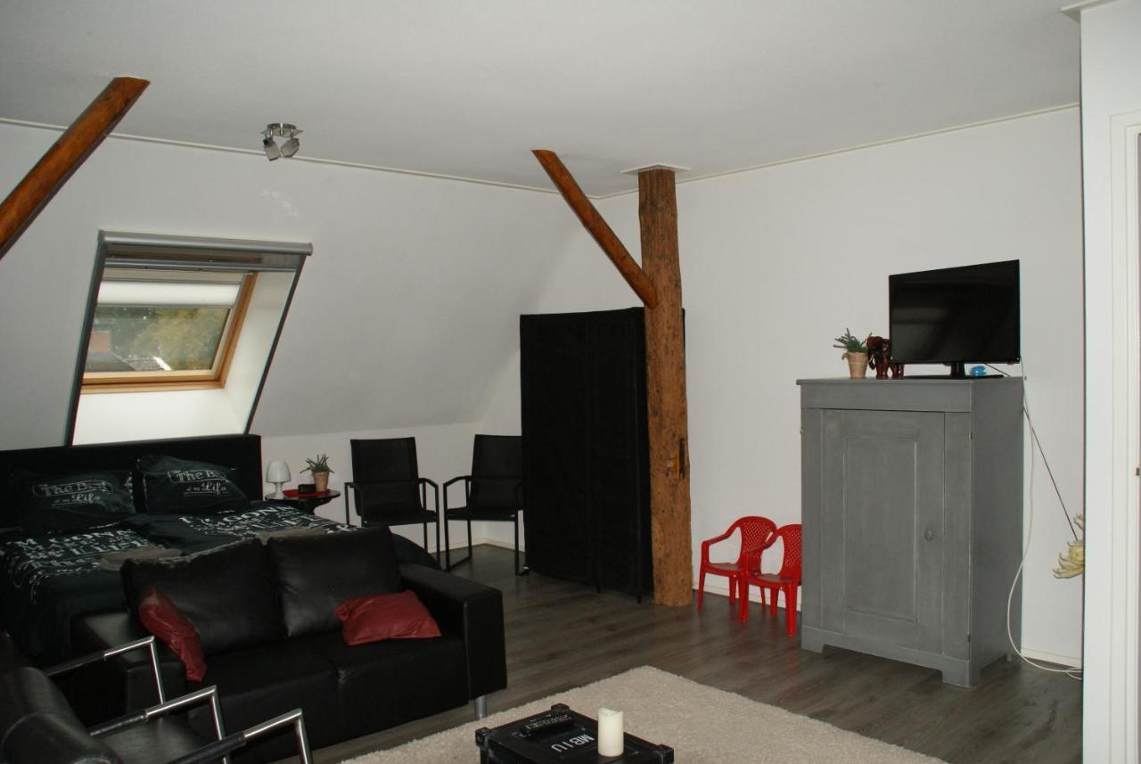 B&B Herberg Foestrum Westergeest Exterior foto